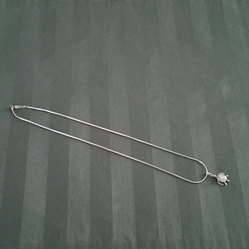 Turtle necklace. - Picture 2 of 2